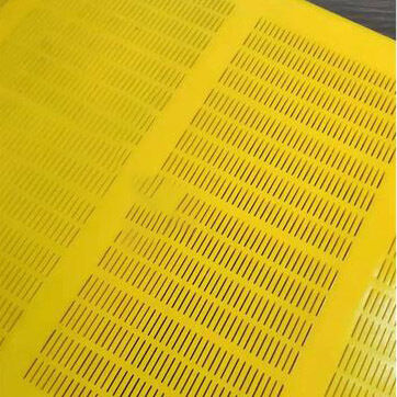 پانل های غربالگری پلی اورتان WS 85 مقاوم در برابر سایش 305x305 میلی متر، نصب روی ریل برای فرآوری زغال سنگ